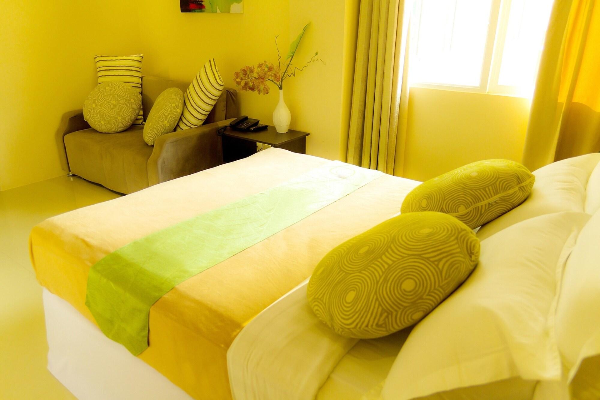 Canberry Hotel Cebu Exterior photo